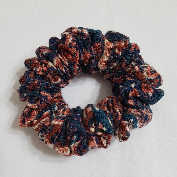 Women´s Multicolor Scrunchie - Picture 1 of 4